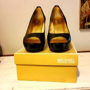 Gently Worn MICHAEL Michael Kors Peep Toe Hidden Platform Heels, Size 8.5